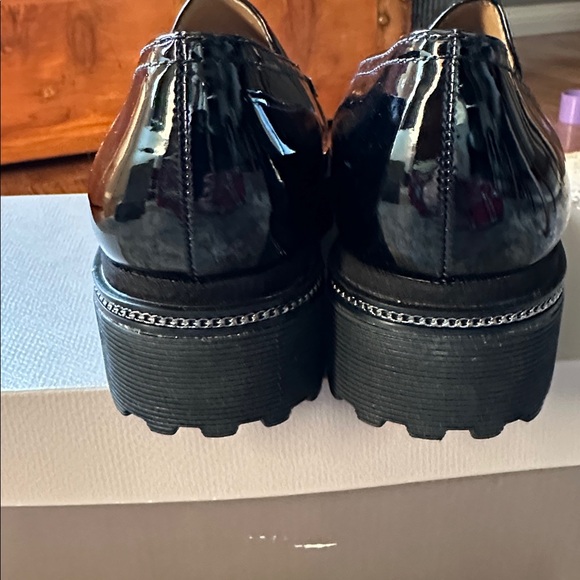 Franco Sarto New in box Patent Loafer. Size 8. - Picture 4 of 5